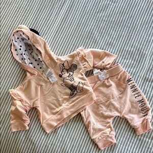 Minnie Mouse Baby Outfit in Pink